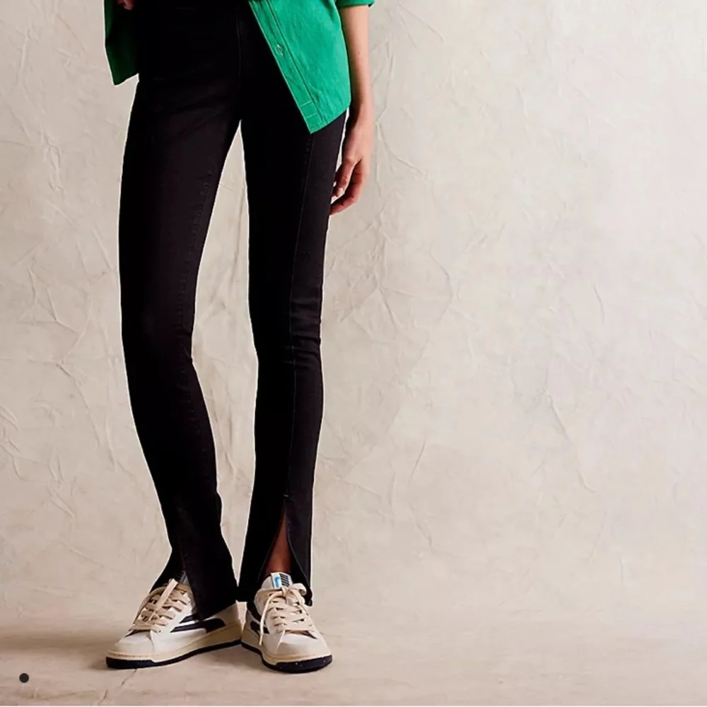 Free People Double Dutch Slit Skinny Mid-Rise Jean in Black Denim - Picture 14 of 14